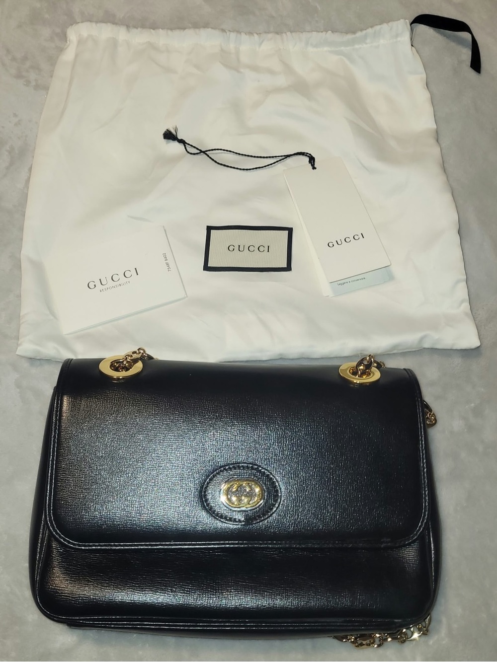Gucci Black Leather Shoulder Bag with Gold Hardware